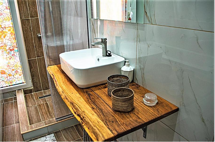 Kassandrou Suite Hot Tub-Jakuzzi - 2 Bedrooms - Big Balcony - Center Thessaloníki Eksteriør bilde